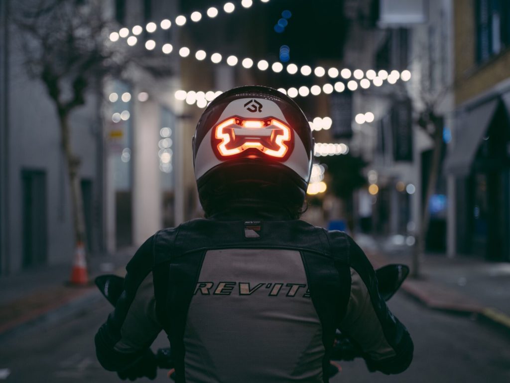 break-free-helmet-led-light-03